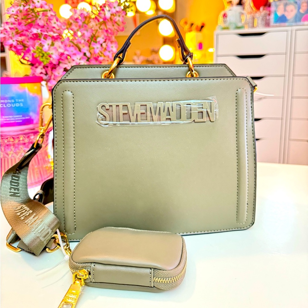 NEW Steve Madden Bevelyn Crossbody in Olive
